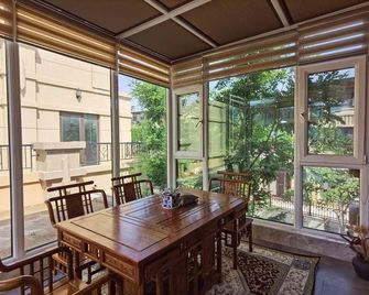 Mr. White Rabbit Guesthouse - Yantai - Chambre