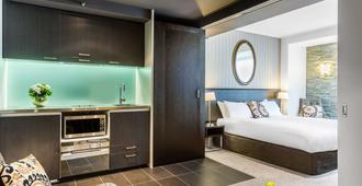 DoubleTree by Hilton Queenstown - Queenstown - Schlafzimmer