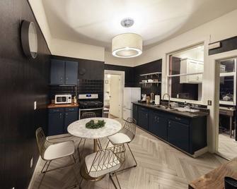 New Mid Century Modern Designer Home w/ Play House - San Francisco - Kitchen