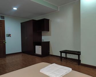 Oftana Suites Cebu near Oakridge - Mandaue City