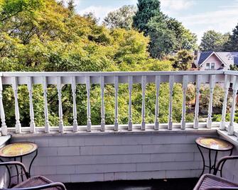 Evermore Guesthouse - Portland - Balkon