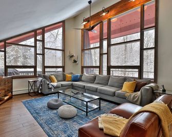 Whitetail Chalet 4 Bedroom Home - Killington - Vardagsrum