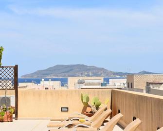 Hotel Il Portico - Favignana - Balcony