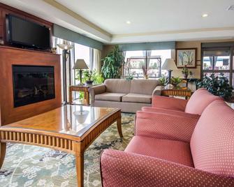 Comfort Suites - Elizabethtown - Living room