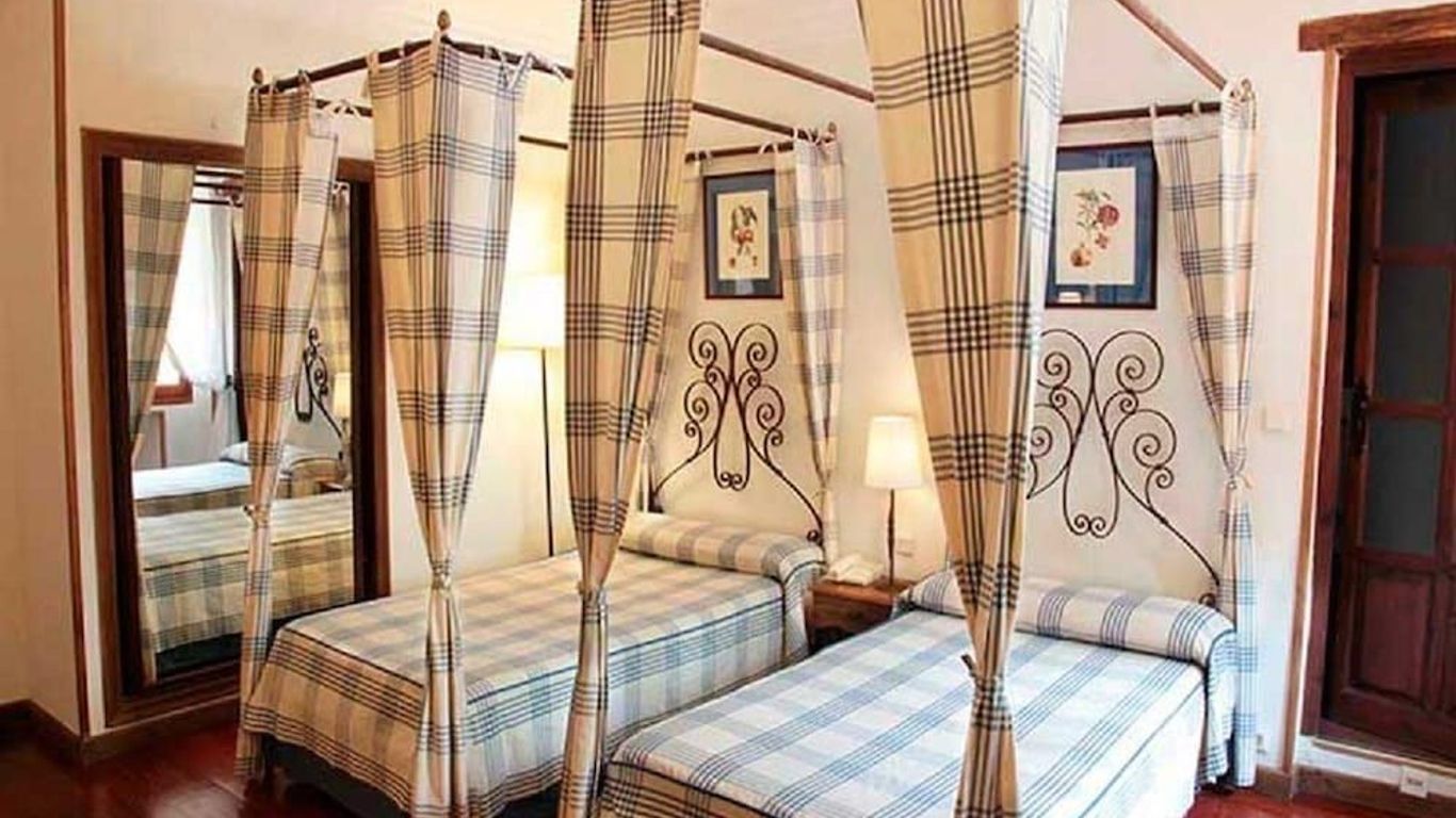 هوتل ريال موناستريو سان زوليو