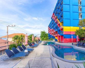Play Phala Beach Rayong - Ban Chang