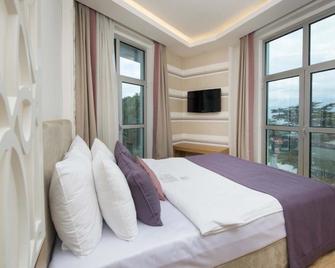 Wes Hotel - İzmit - Bedroom