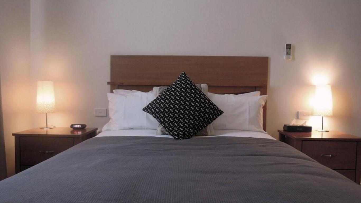 Plough Hotel