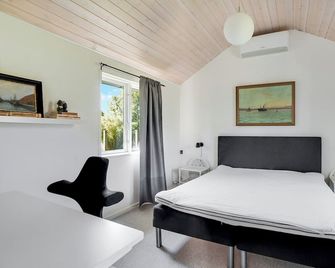 Cozy Summer House In The Heart Of North Zealand - Græsted - Schlafzimmer