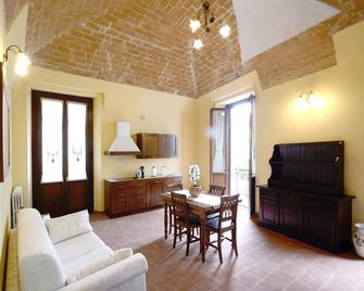 Palazzo Centro Alloggi Vacanza - Nizza Monferrato - Soggiorno
