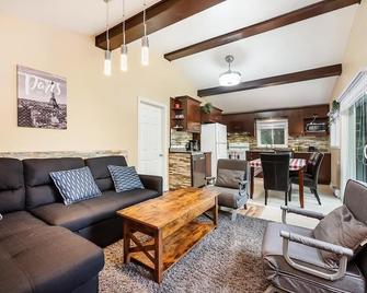 Chalet Montcalm in Chertsey - Chertsey - Salon