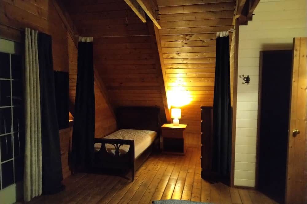 Meadow Lake Guest Ranch - Osprey Suite - Lakeview House - Clinton - Спальня