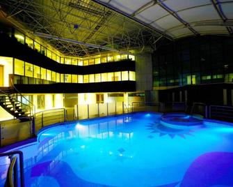 Summer Plaza Resort - Panchgani - Piscine