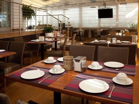 هوتل تروبيكال