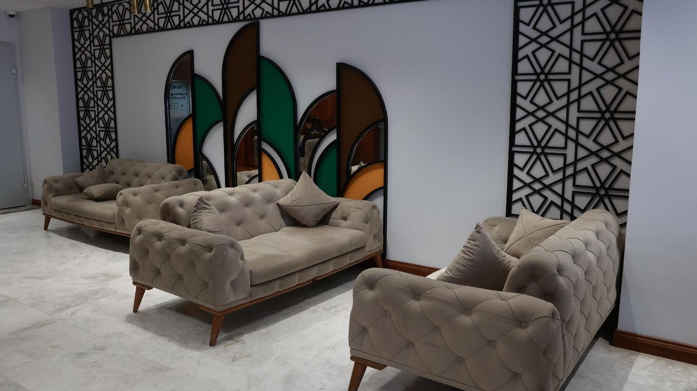 Nova Plaza Crystal Hotel