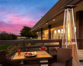 Richland Riverfront Hotel and Conference Center, an Ascend Collection Hotel - Richland - Building