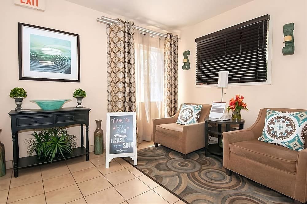 Relax and Unwind! Pets Allowed, Short Drive to Disneyland - גארדן גרוב - סלון