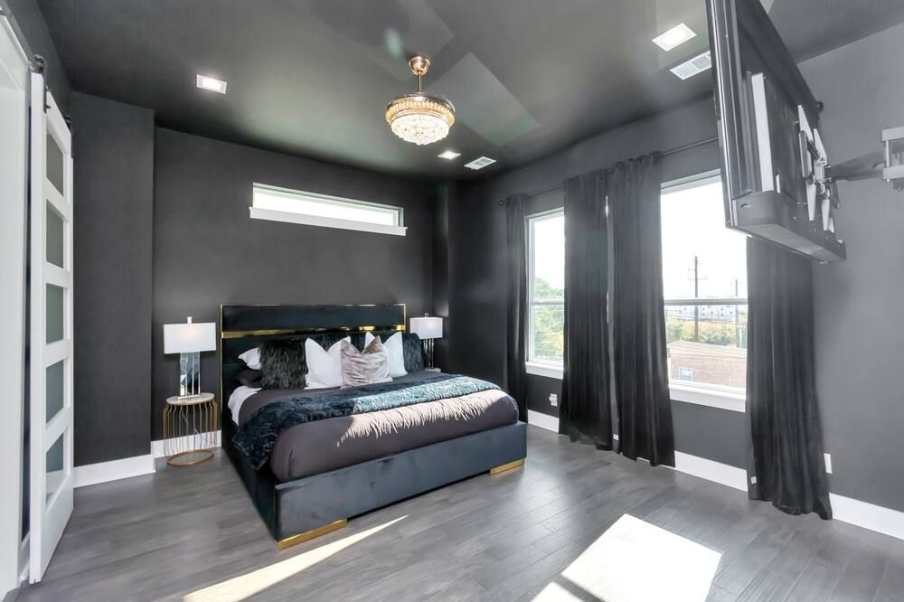 The Suite Spot! Downtown Skyline Views! Sleeps 12 - יוסטון - חדר שינה