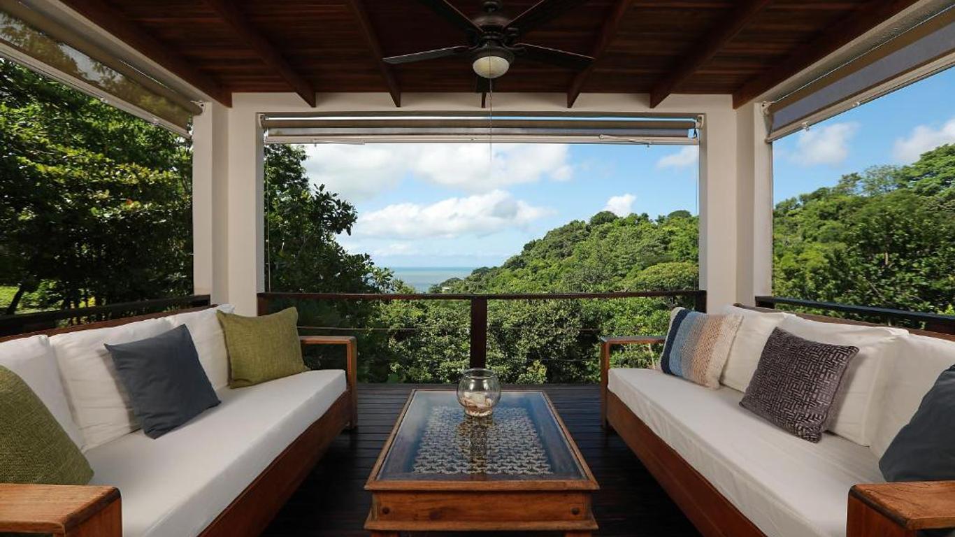 Casa Frangipani