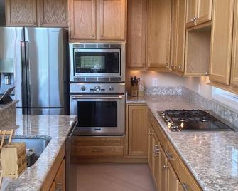 Breathtaking energy conservation designed house in Toms River - Toms River - Kuchnia