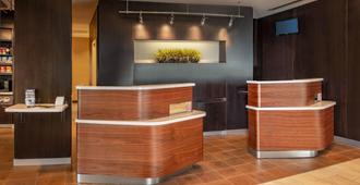 Courtyard by Marriott Hagerstown - Hagerstown - Front desk