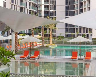 Expo Village Serviced Apartments - Dubai - Pool