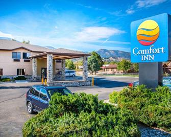 Comfort Inn - Salida - Rakennus
