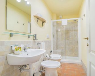 Le Sodole Country Resort & Golf - Pontedera - Baño