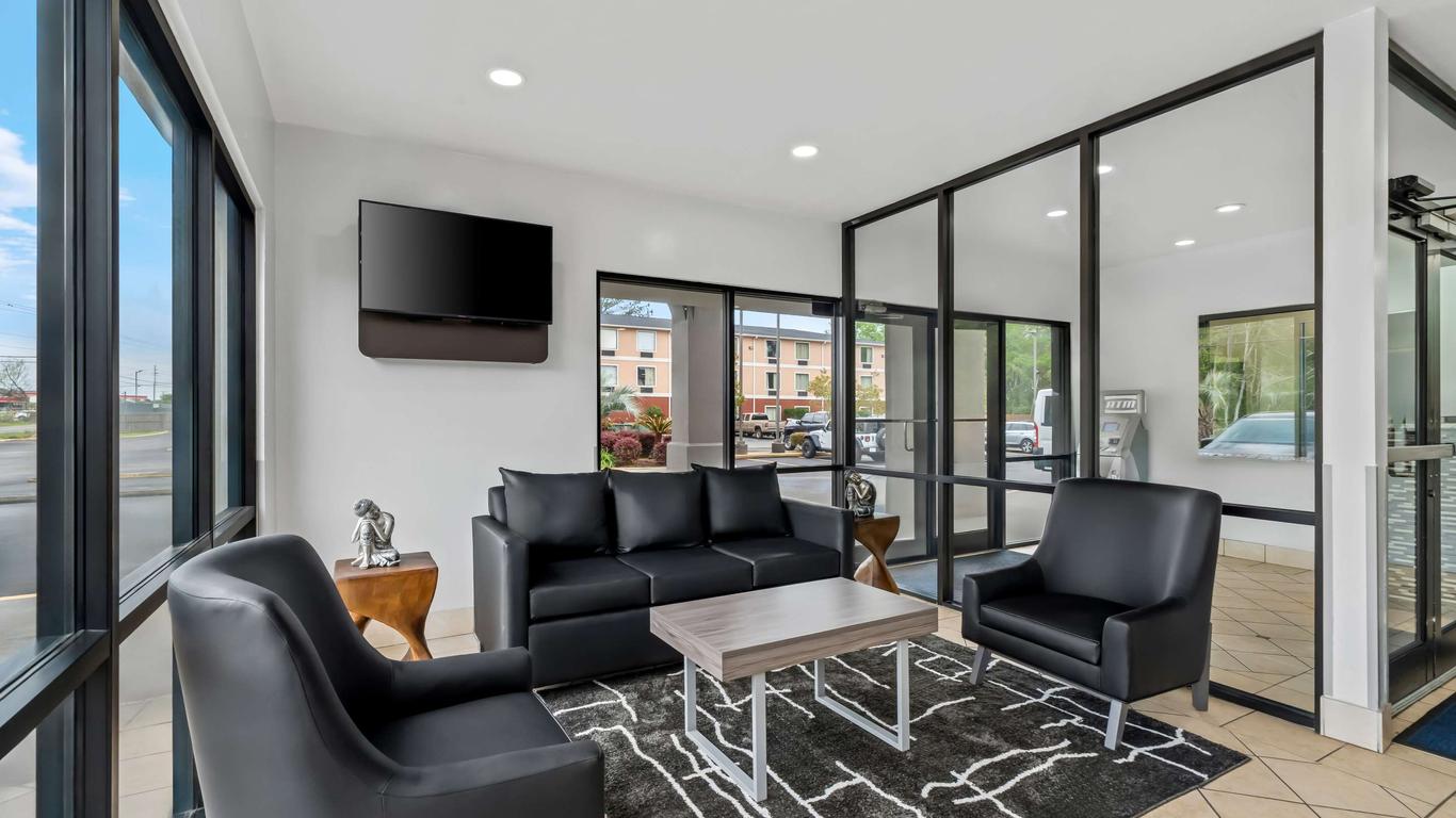 Quality Inn & Suites Biloxi - Ocean Springs