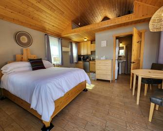 Willow Street Cottages - Bluff - Bedroom