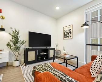 Lux Studio King Bed Free Parking Pitt Cmu - Pittsburgh - Sala de estar