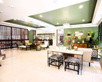 The Courtleigh Hotel and Suites - קינגסטון - דלפק קבלה
