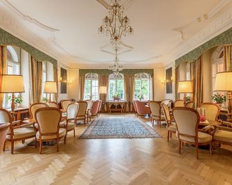 فندق إليفنت - Bressanone/Brixen - ردهة