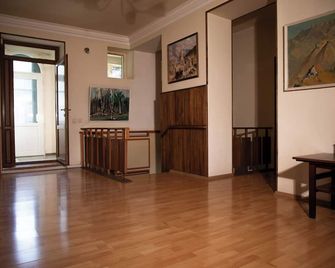 Casanova Inn - Boutique Hotel - Діліжан - Коридор