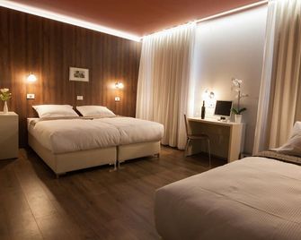 Hotel Center - פוסטוינה - חדר שינה