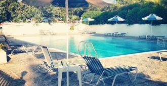 Regina Studios & Hotel - Karpathos - Svømmebasseng