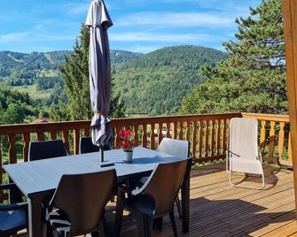 Chalet Les Coquelicots - Ventron - Balkon