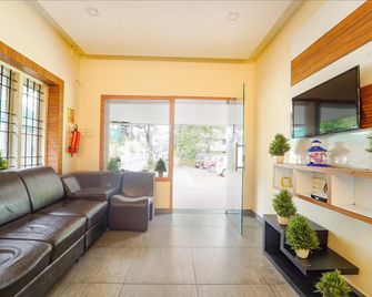 Ascot Hotel - Kochi - Rezeption