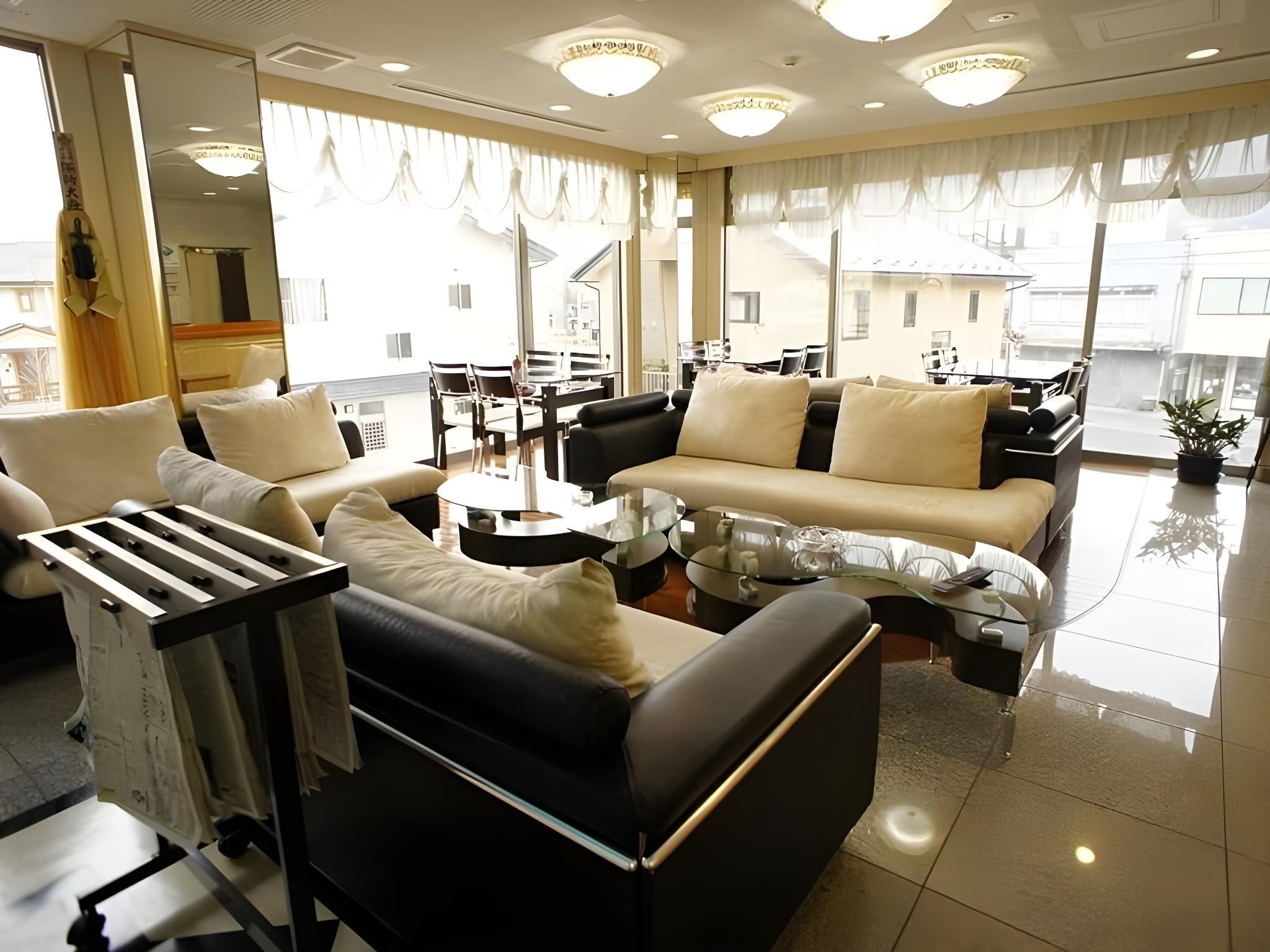 Chino Station Hotel - Chino - Lounge