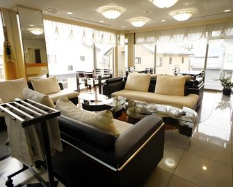 Chino Station Hotel - Chino - Lounge