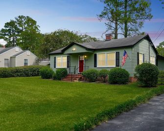 Cozy Moultrie Home with Backyard Retreat home - Moultrie