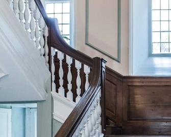 Boutique Historical Country House -franklin Suite - Ecton - Stairs