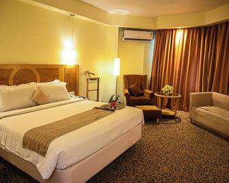 Katriya Hotel & Towers - Hyderabad - Sypialnia