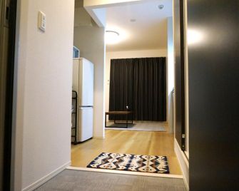 Weeklyhouse Silto Crete - Ōtsu - Pasillo