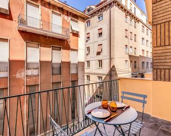 Aweshome - 5 Terre Colors - La Spezia - Balkon
