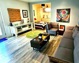 private cozy home in los feliz - Los Ángeles - Sala de estar