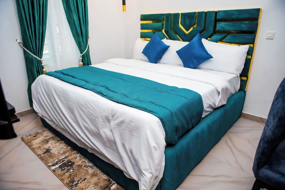 El Elyon Hotel and Suites thumbnail 3