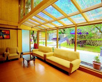 Amara Resorts Manali - Manali - Lobby