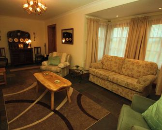 2 bedroom accommodation in Ardmillan by Girvan - Ballantrae - Sala de estar