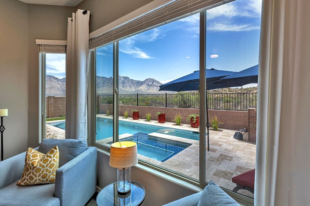 Private Pool, Spa and cozy outdoor fireplace await! - Oro Valley - Bazén